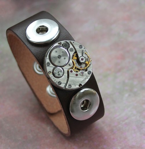 Steampunkový náramek — foto 1