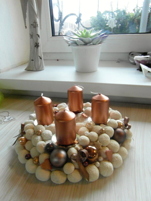 Věnec adventní zlatohnědý — foto 1