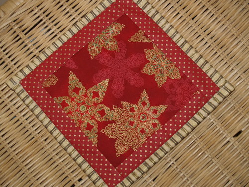 Prostírání pod hrníček - Red flourish — foto 1