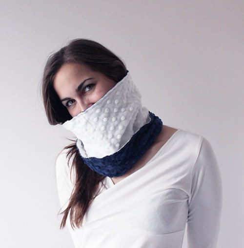 Nákrčník snow/navy — foto 1