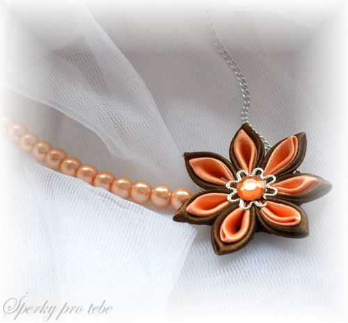 Náhrdelník Hana Kanzashi — foto 1