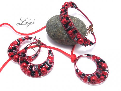 Sada Red in Black — foto 1