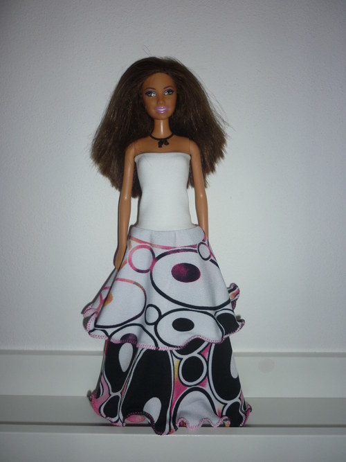 Šaty na panenku Barbie — foto 1