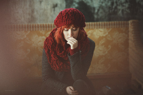 Háčkovaný nákrčník a baret — foto 1