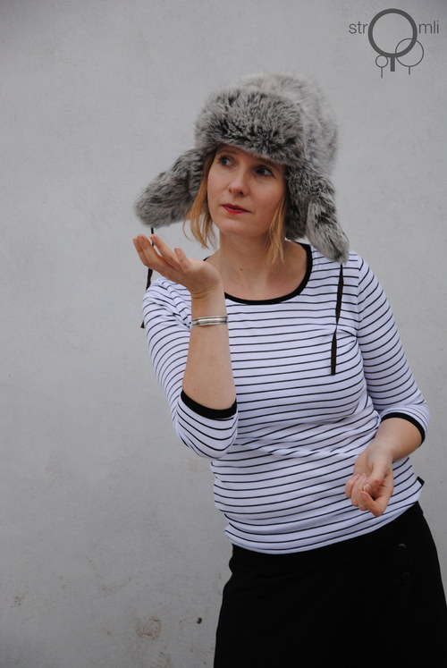 Bílé pruhované, vel. XL — foto 1