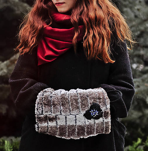 Rukávnik Madam Bovary — foto 1