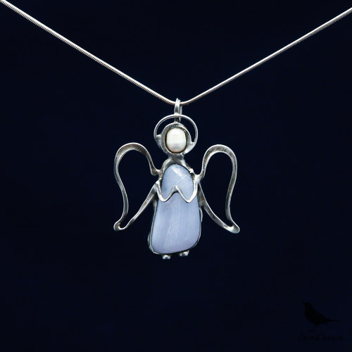 Andělíček Modrásek (Chalcedon + říční Perla) — foto 1