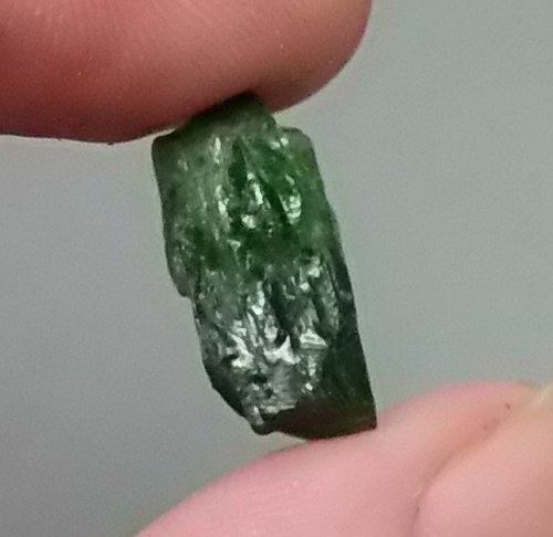 Chromdiopsid surový - B760 — foto 1