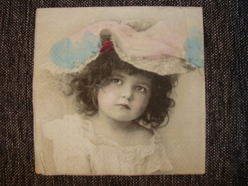 Děvčátko s kloboukem - vintage