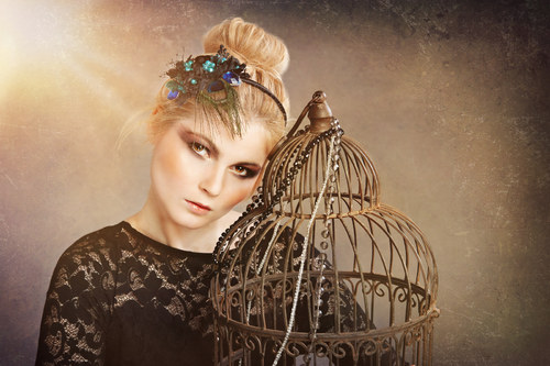 Čelenka "půlnoční pávice" — foto 1