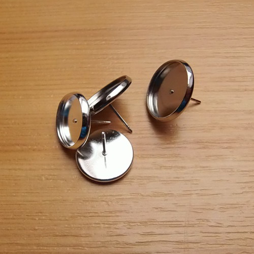 Puzety s lůžkem 12 mm - 2 kusy - bez niklu
