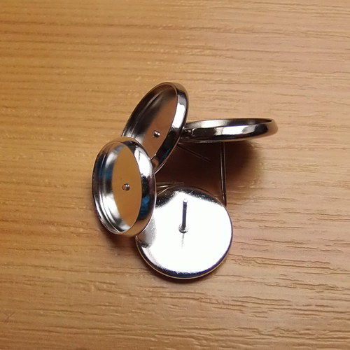 Puzety s lůžkem 14 mm - 2 kusy - bez niklu