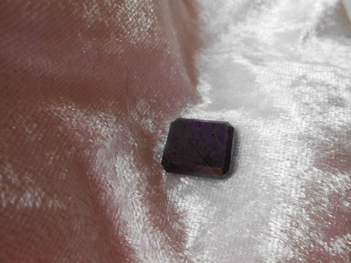 Výbrus - Sugilit (15 x 13 x 3,5 mm)