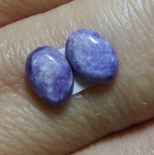 Čaroit - mini kabošony (5x7mm) pár č.2 — foto 1