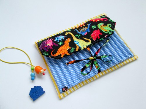 Obal Na Pastelky A Bloček - Dinosauří Noc — foto 1