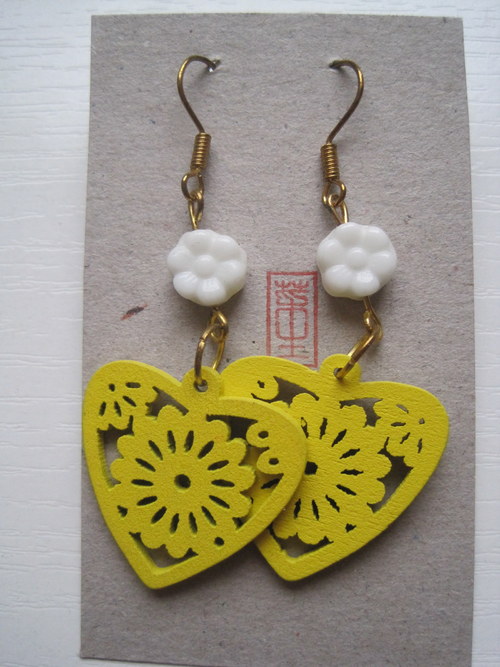 Výproděj náušnice Yellow hearts — foto 1
