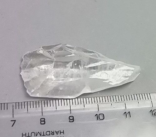 Kalcit surový -- B808 — foto 1