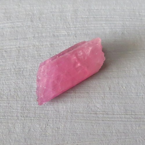 Rubelit -Brazílie; krystalek č.3 — foto 1