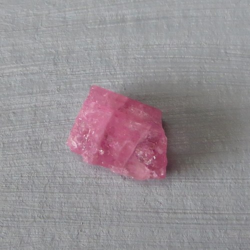 Rubelit -Brazílie; krystalek č.7 — foto 1
