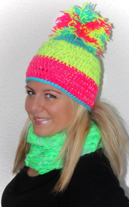 Třpytivý kulich NEON — foto 1