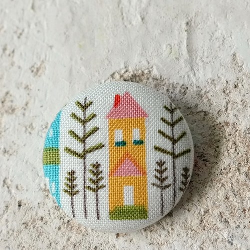Buttonek, brož — foto 1