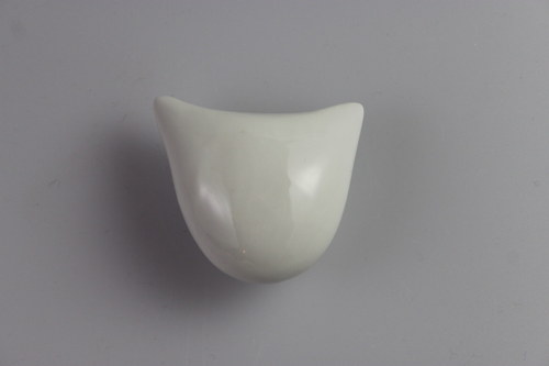 Porcelánová úchytka kočička — foto 1