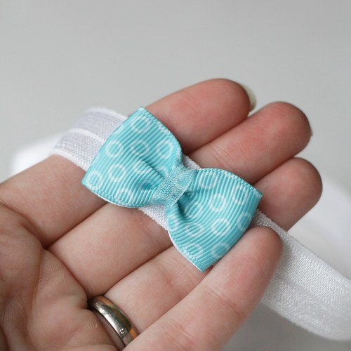 Čelenka pro newborn - mentolová mašlička — foto 1