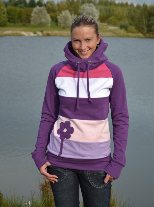 Fialová mikina — foto 1
