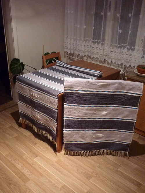 Ručně tkaný koberec — foto 1