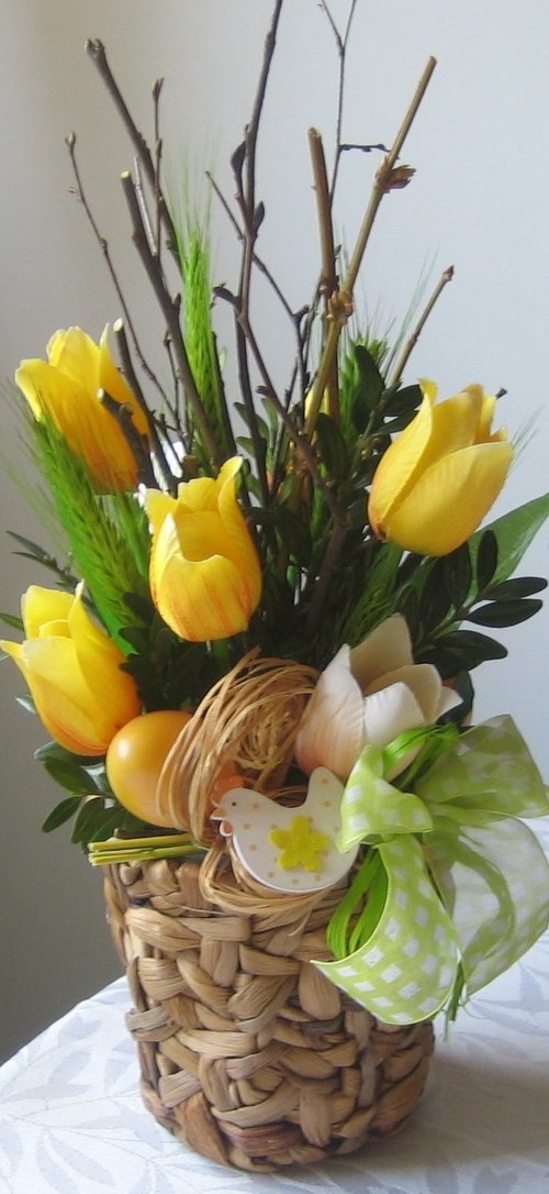 Jarní dekorace s tulipány — foto 1