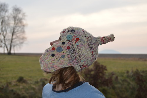 Ušanka knoflíková — foto 1
