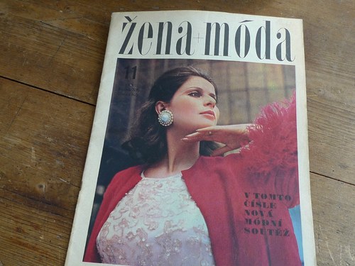 ŽENA a MÓDA ... módní časopis ... 11/1968 — foto 1