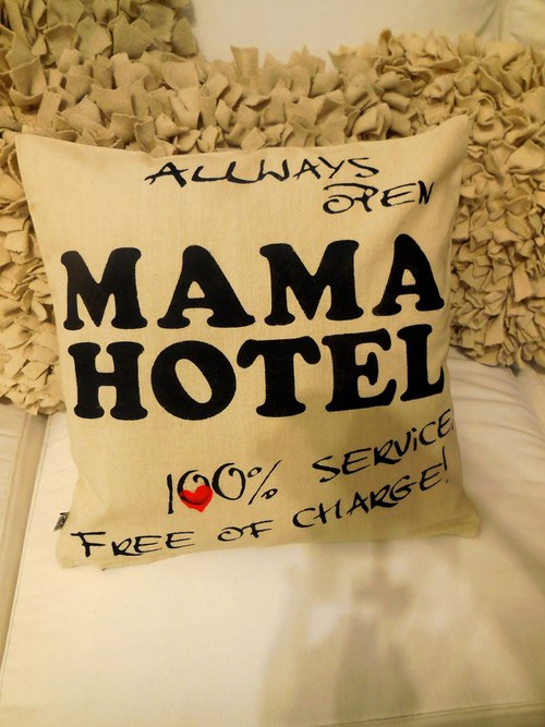 Mama Hotel — foto 1