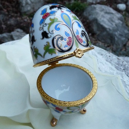 Porcelánové vajíčko barevné — foto 1