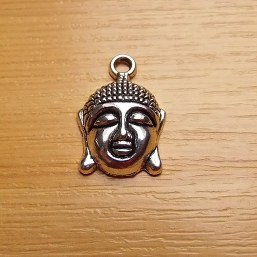 Budha - starostříbro - 22x15mm