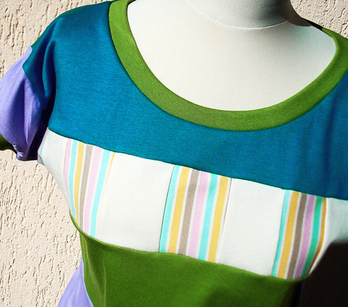 Stripes - triko prodloužené........ vel. M - L