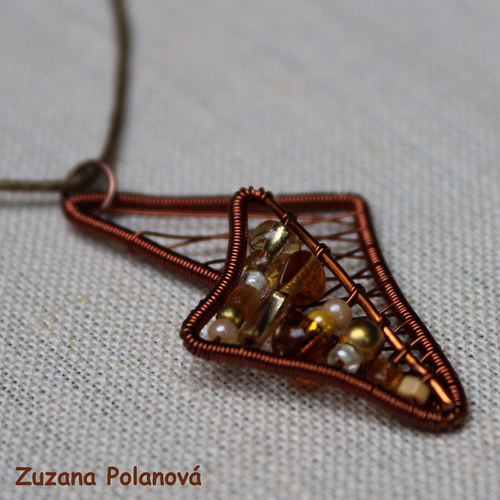 Hnědé trojúhelníčky — foto 1