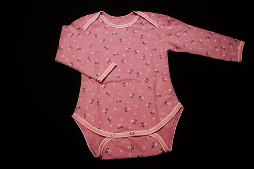 Dětské body s kytičkamí — foto 1