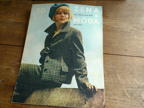 ŽENA a MÓDA ... módní časopis ... 10/1965 — foto 1
