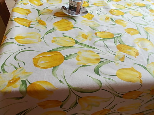 Ubrus -žlutý tulipán — foto 1