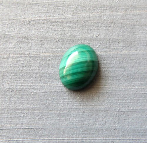 Malachit kabošonek 9x7mm, č.4 — foto 1