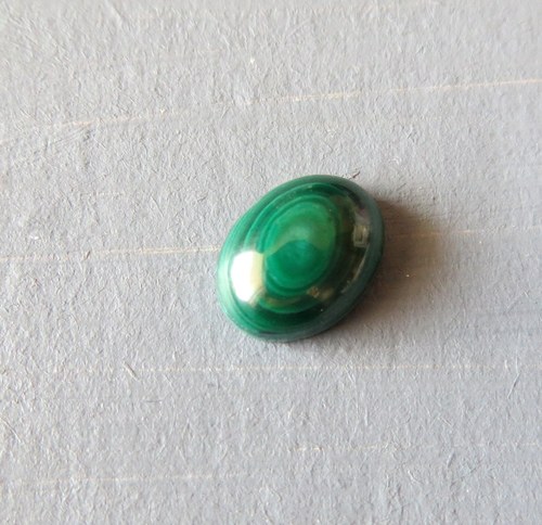 Malachit kabošonek 9x7mm, č.13 — foto 1