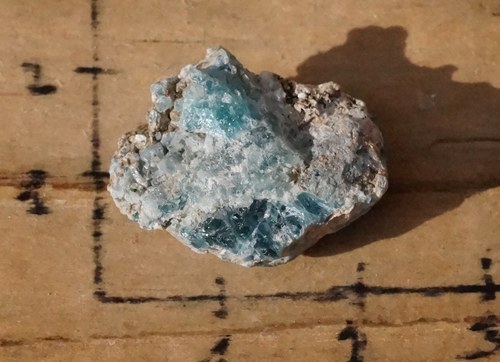 Surový apatit B7585 — foto 1