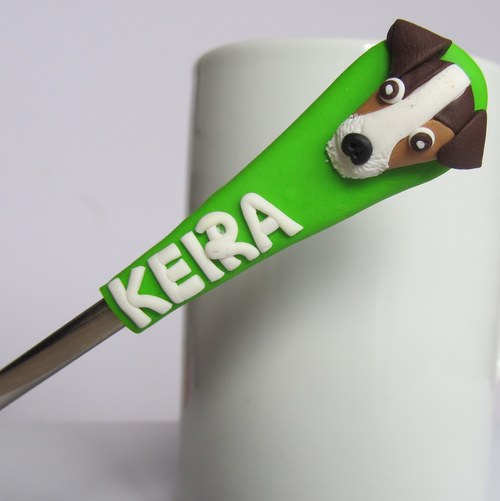 Lžička s jack russel teriérem a jménem na přání