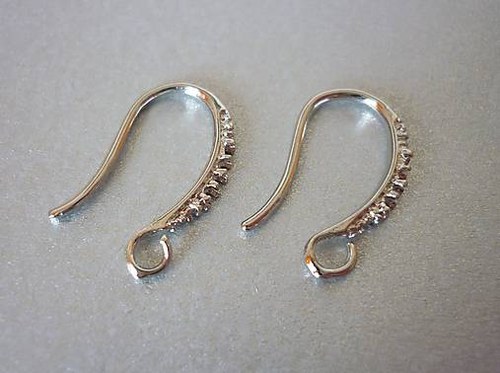 Ch106 /náuš.háček oblý zdobený CHIR.OCEL/ 10x18 mm