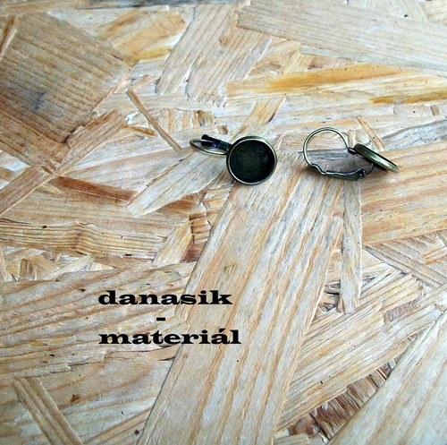 BRONZOVÉ NÁUŠNICE S LŮŽKEM 12 mm - 1 pár
