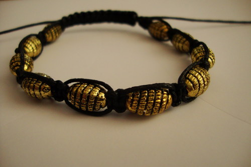 Náramek drhaný macramé — foto 1
