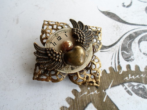 Steampunková vintage brož — foto 1