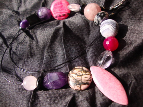 Crazy happy stones....Spring blossom — foto 1