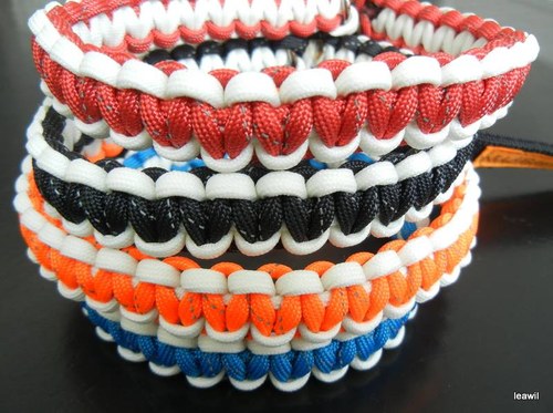 Paracord obojek polostahovací svítící+reflex